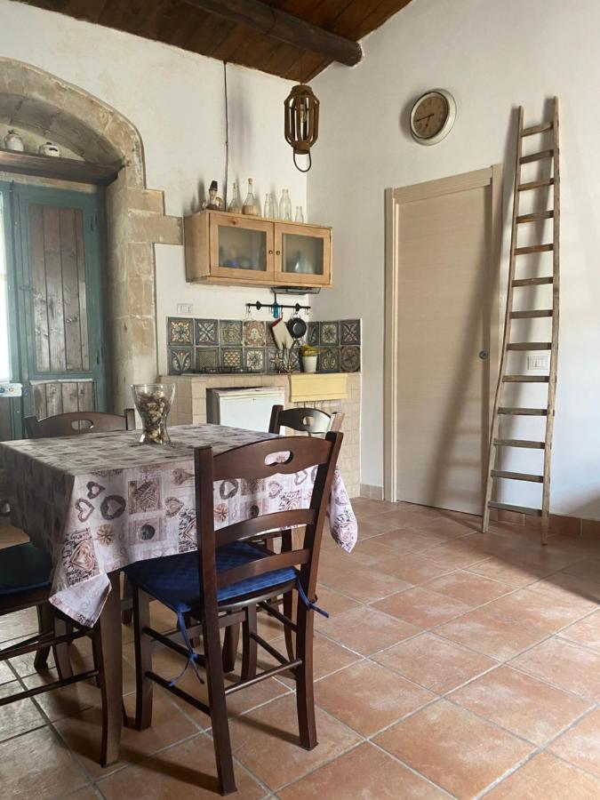 帕拉佐洛阿克雷伊德Casa Martina别墅 外观 照片
