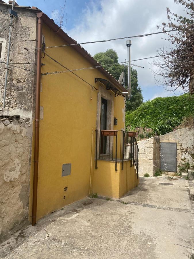 帕拉佐洛阿克雷伊德Casa Martina别墅 外观 照片